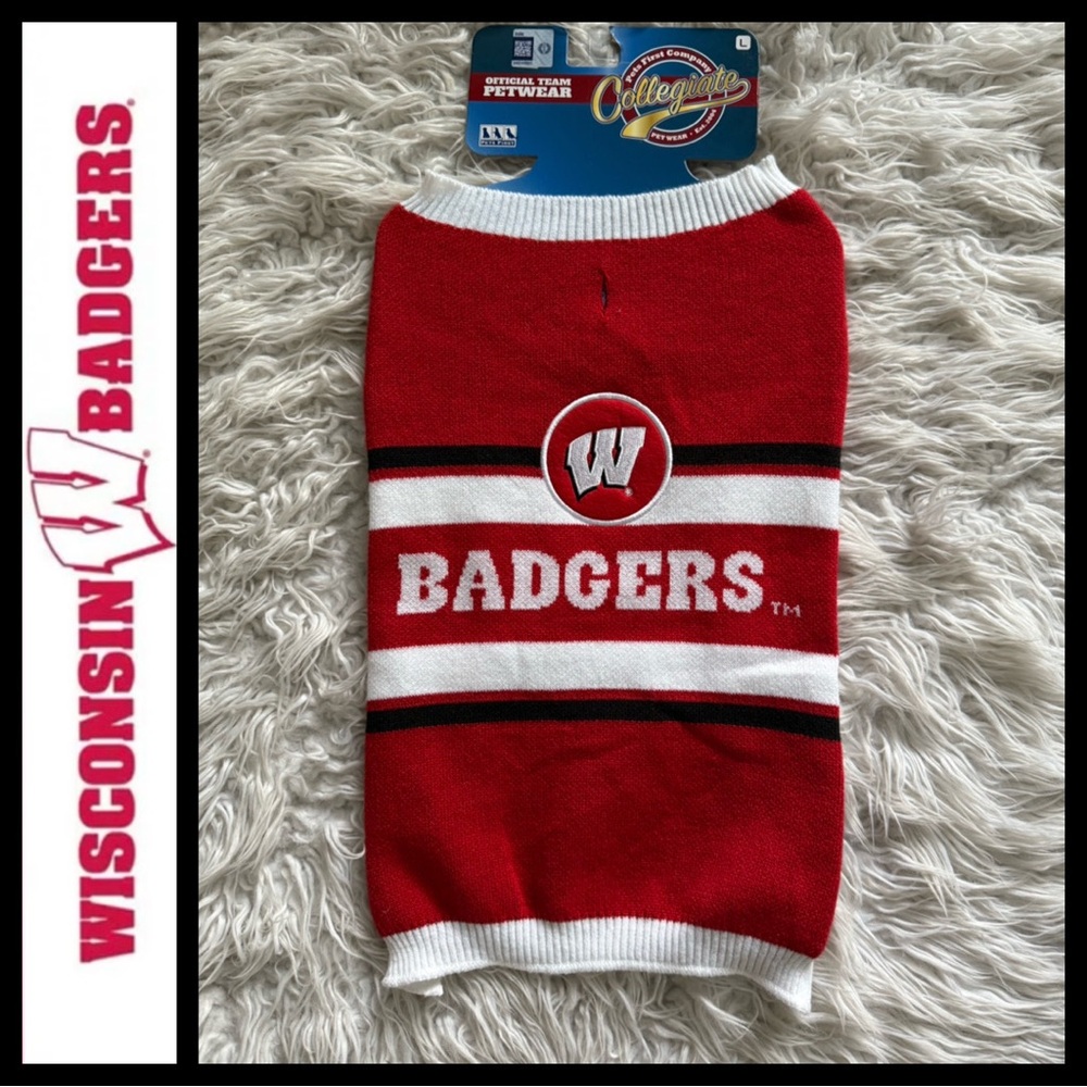 NWT Wisconsin Badgers Dog Sweater